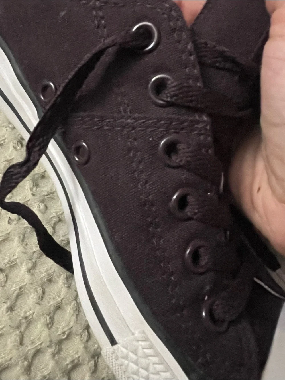 Converse Low-Top Canvas Sneakers in plum size 8.5 - Picture 8 of 8